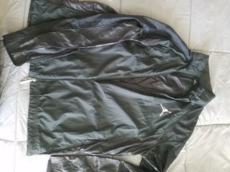 Jordan light windbreaker jacket XL bottoms S