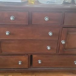 Beautiful Bedroom Dresser 