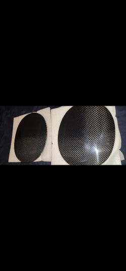 Infiniti Q60 2017+ Carbon Gas Cap Cover
