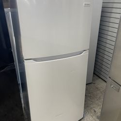 Frigidaire Top And Bottom In White New Open Box 13 Cubic Ft