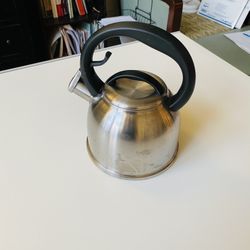 Chantal Vintage Antique Nice kettle with whistle. High grade 18/8 stainless steel. Excellent condition. Bargain price. 2Qt /1.9L functional capacity. 