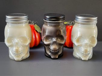 Skull candle hand poured with soy wax!