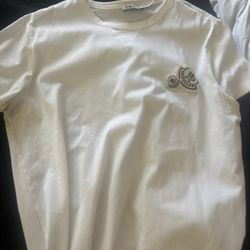 Moncler T-shirt