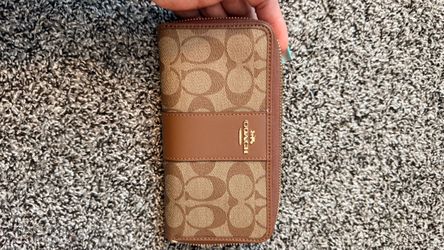 Coach Signature Zip-Around Wallet