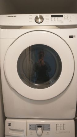 $150 Samsung Front Load Electric Dryer 27"