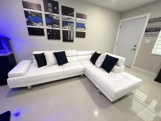 WHITE SECTIONAL ποΈ Adjustable Headrests π€ποΈ
