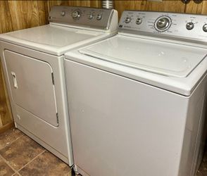 washer and dryer working