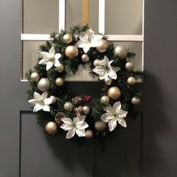Custom Wreath New.