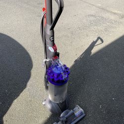 Nice Dyson, Vacuum Cleaner