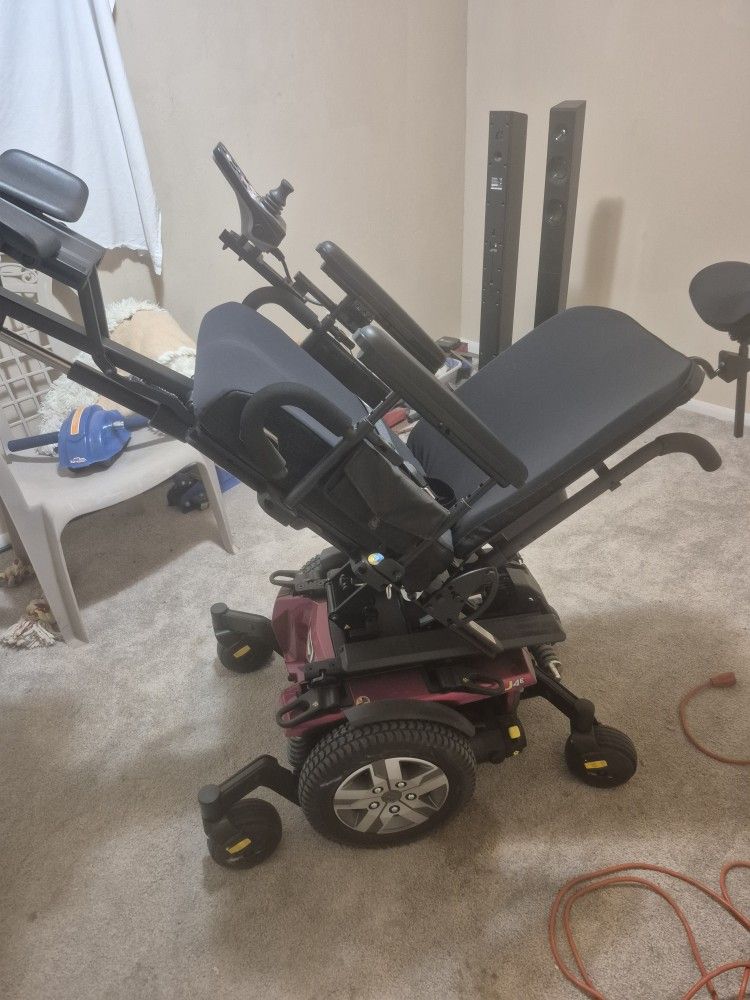 Quantum J4E.  BRAND NEW ,NOT USED ,3000$