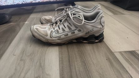 Nike shoes size 10