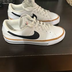 Nike 