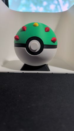 3D Printed Friend Ball Display