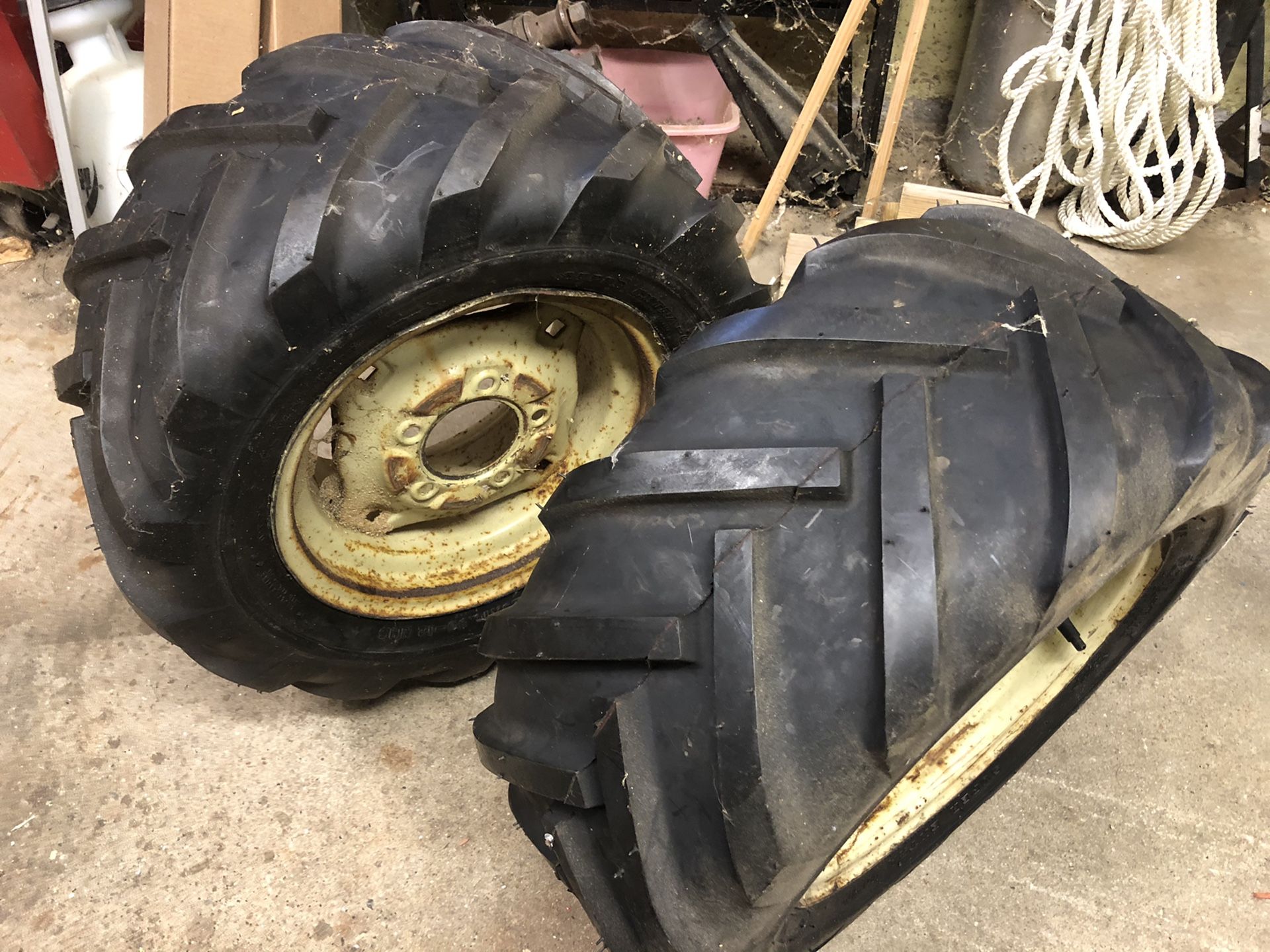 Tractor tires