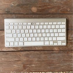 Apple Keyboard 