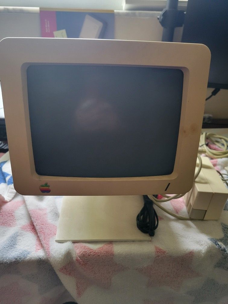 Apple IIc Computer With Accesories