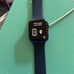 Apple Watch Series 7 (45mm) GPS & Cellular 