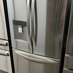 NEW OPEN BOX LG FRENCH STYLE STAINLESS STEEL REFRIGERATOR 