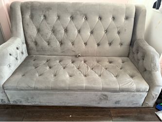 Free! Small tufted loveseat.