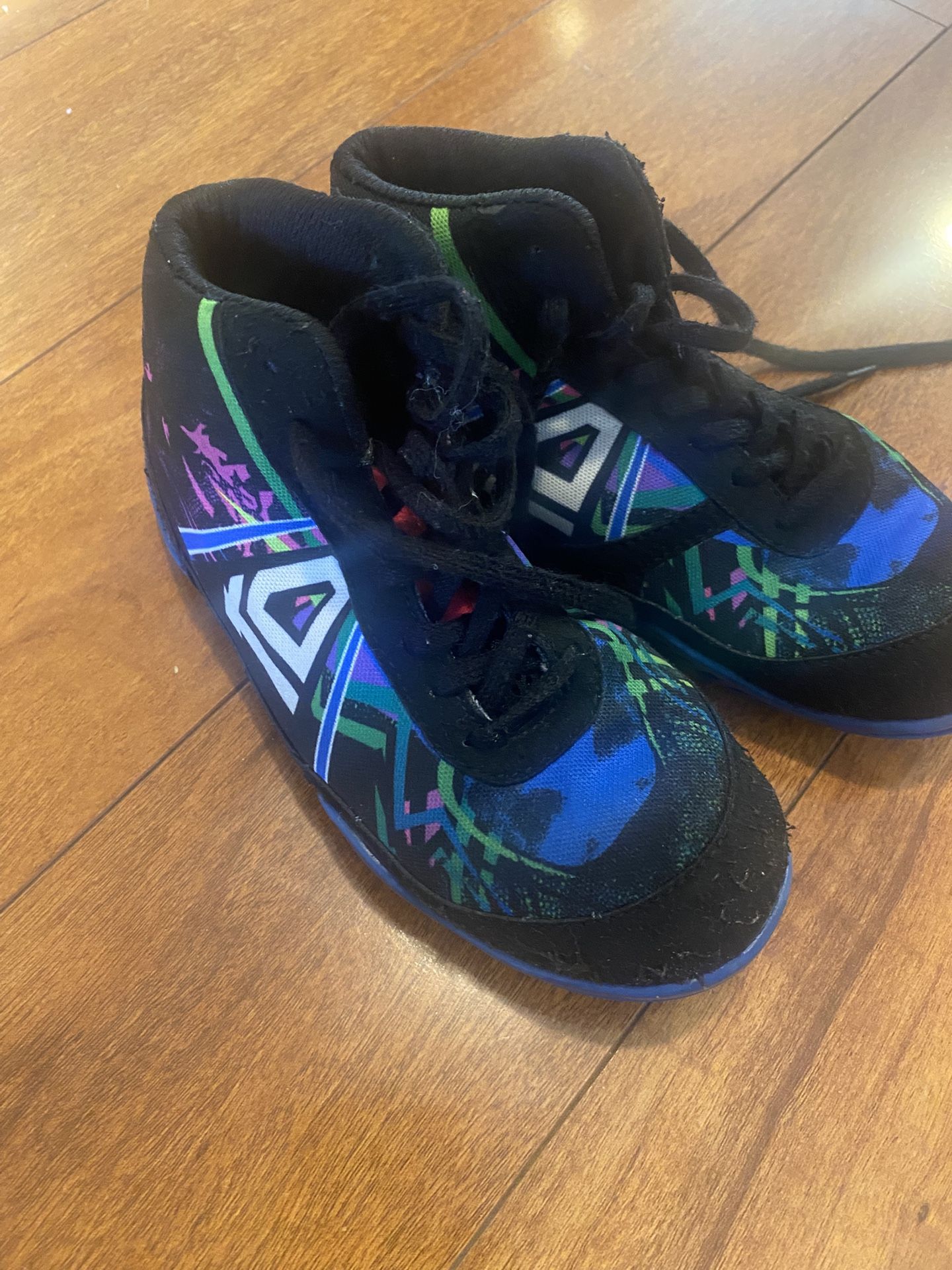 Knock Out wrestling shoes