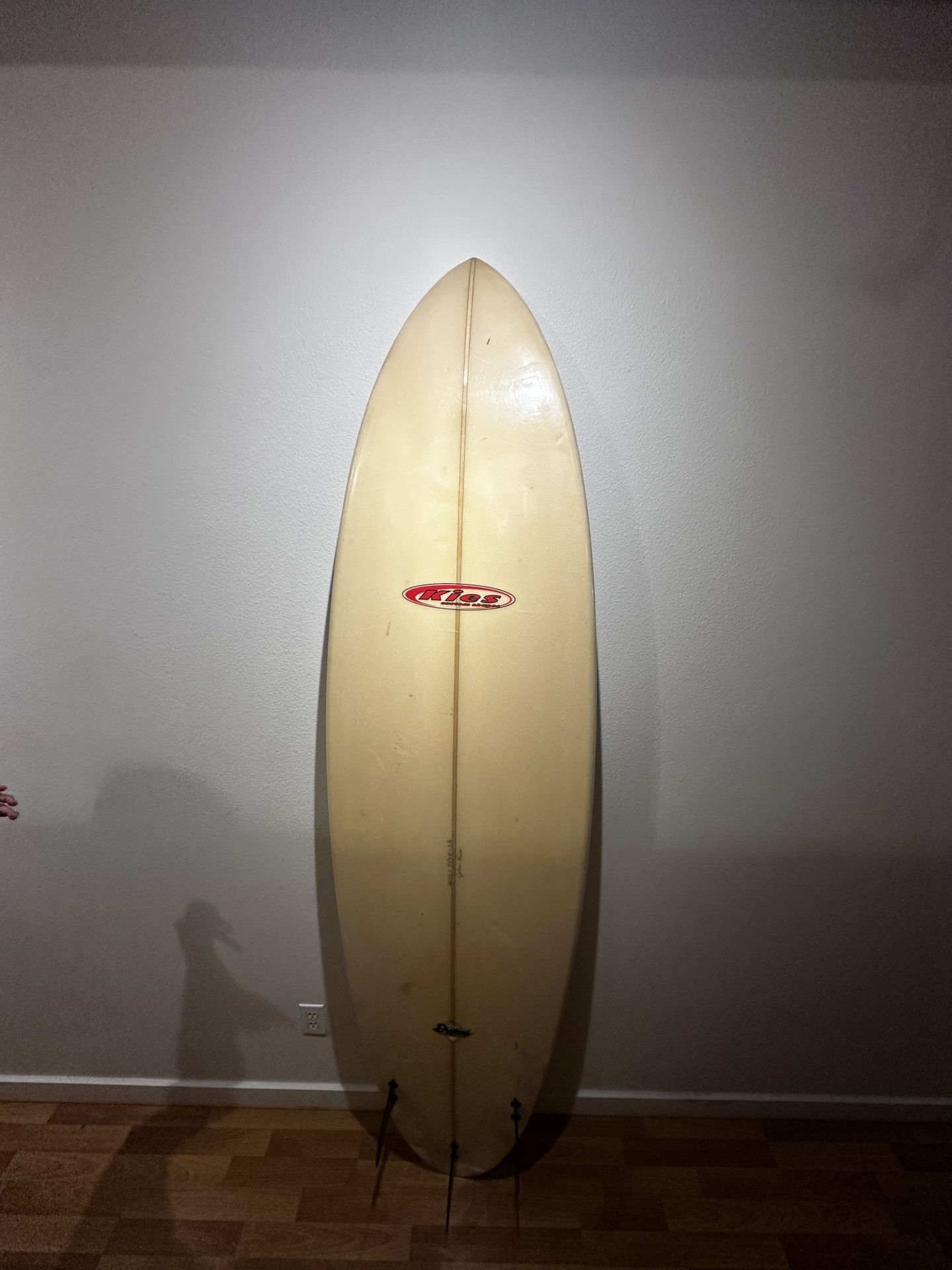 Kies surfboard 7’4