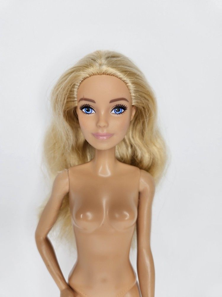 Barbie Fashionista #119 Closed Mouth