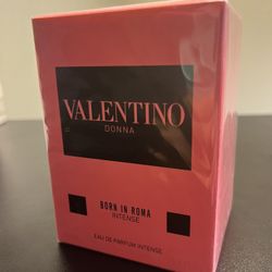 Valentino Donna Born In Roma Intense