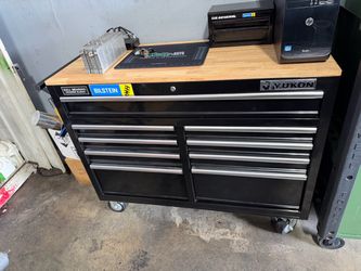 Yukon toolbox like new