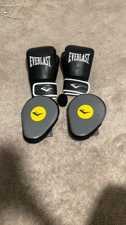 Boxing Gloves With Pads And Hand Wraps