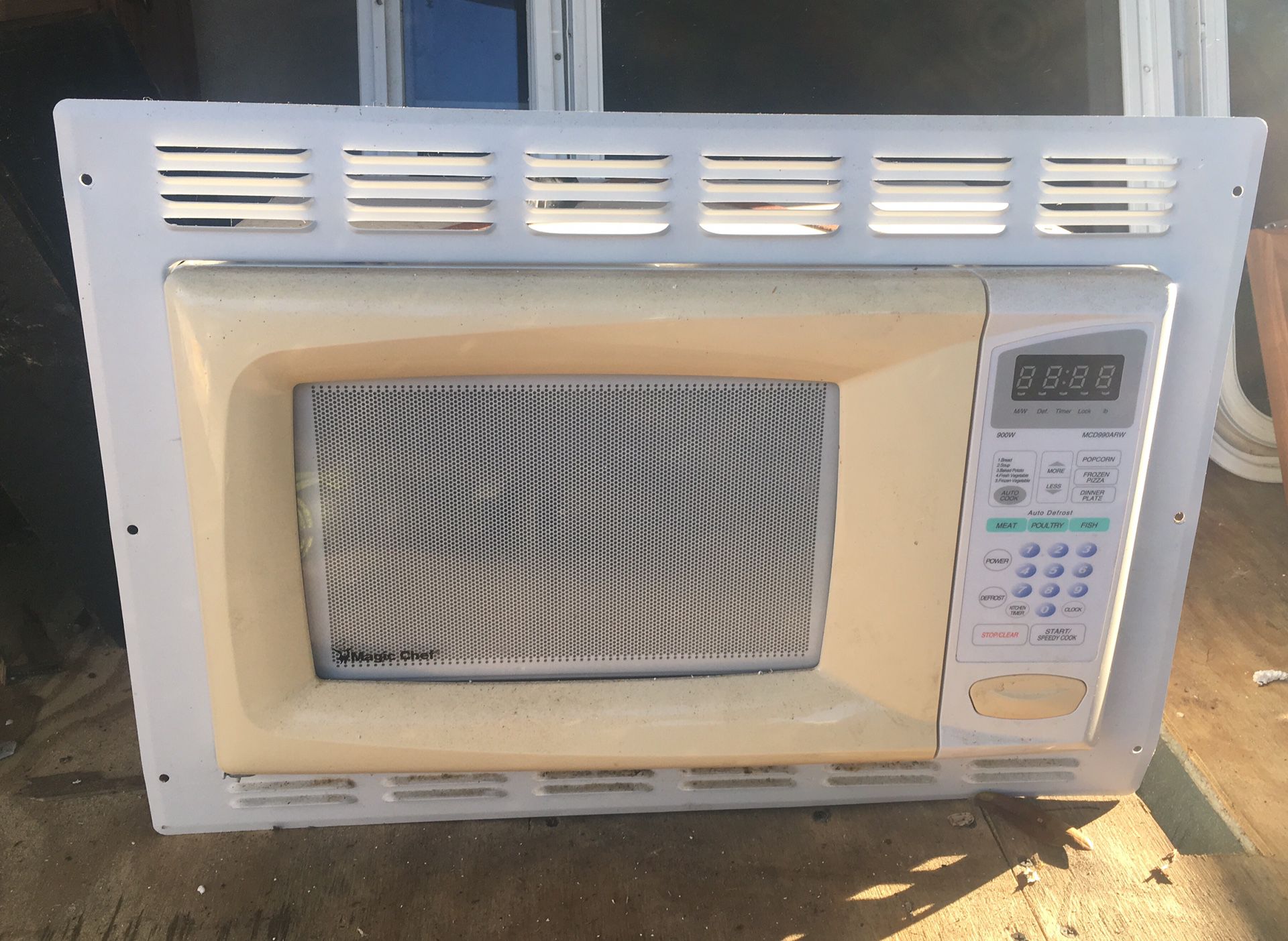 Microwave for travel trailer