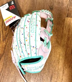 NEW- Wilson A2000 SuperSkin Fastpitch Glove