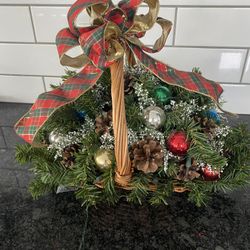 Holiday Centerpiece
