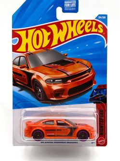 Hot Wheels 1:64 Scale Diecast Model - ‘20 Dodge Charger Hellcat