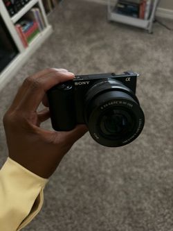 Sony ZV-E10 with kit lens