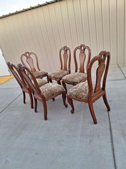 Kitchen Dinning Chair's In Great Condition