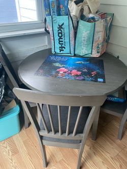Gray Round Dining Table with Chairs