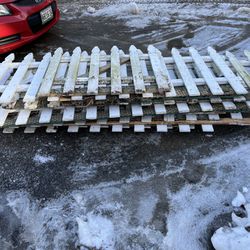 80 Ft Of white Picket fencing 