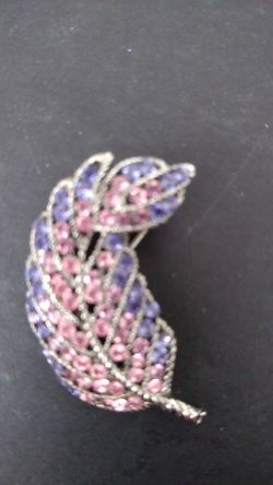 Scarf pin