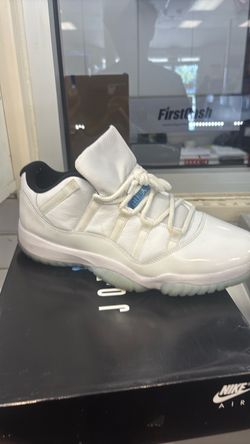 Low top Jordan 11s sz13