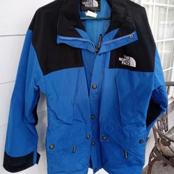 Vintage 90's Small North Face Gore Tex Mountain Guide Jacket.