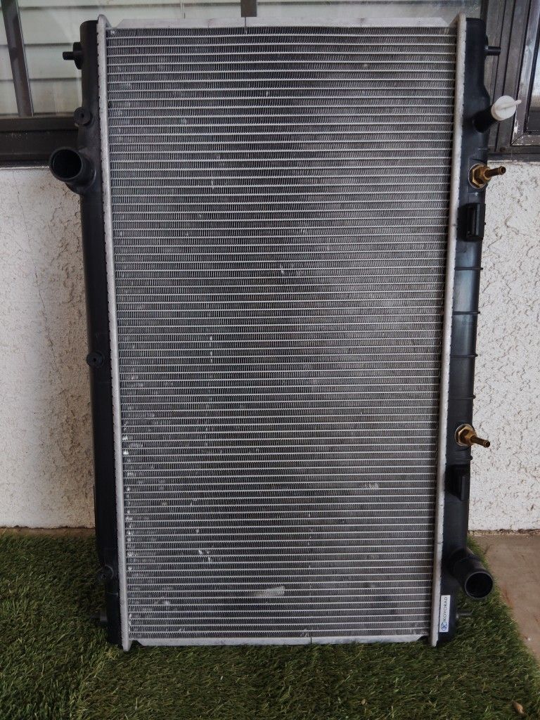 Radiator Infiniti Q50 3.7 2014-2015