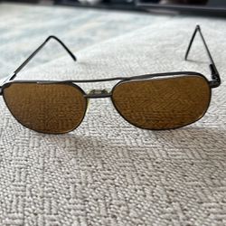 Stetson gunmetal sunglasses