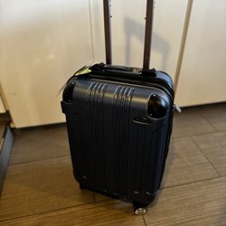 20” Carry On Suitcase 
