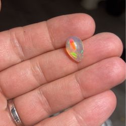 2.55 Opal cabochon