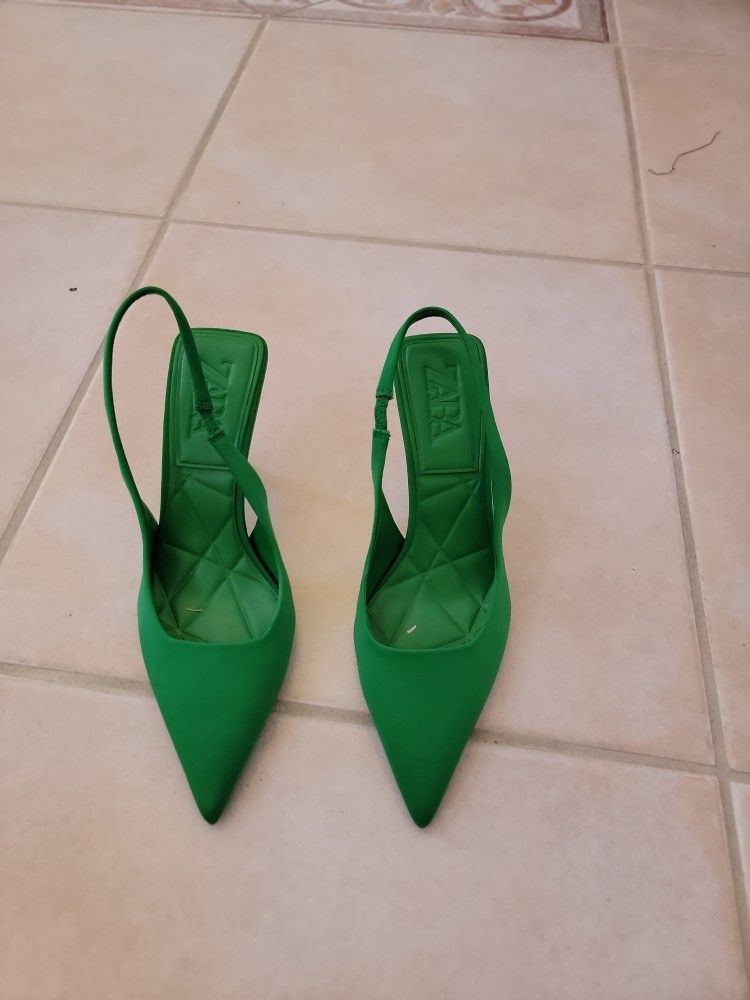 Suze 7 Green Heels