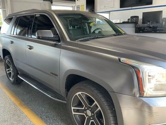 2017 GMC Yukon Full-Size SUV