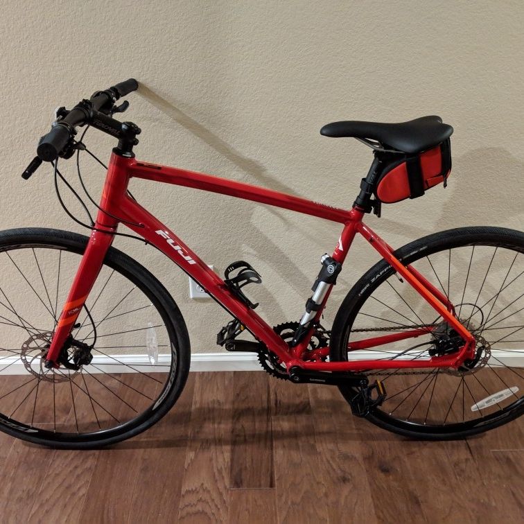 Fuji Absolute Bike - Hybrid (Road / Commuter ) for Sale in Erie