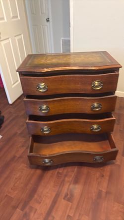 Four drawer dresser