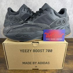 Adidas Yeezy Boost 700 Utility Black Size 14 FV5304 Men’s Sneakers OG Rare Kanye