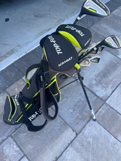 Left Handed Junior Golf Club Set - Top Flight (Barley Used)